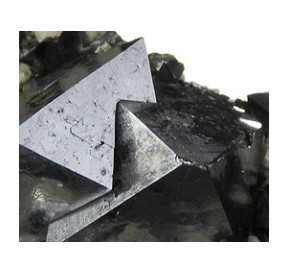 Magnétite*